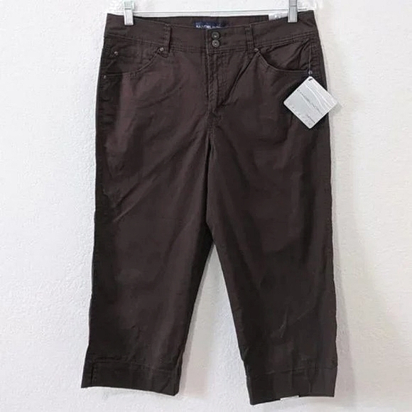 Bandolino Pants - Bandolino Stretch Cropped Pants / Capris, Brown, Size 12